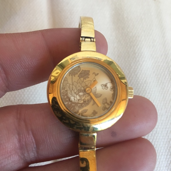 Gucci watch - Picture 8 of 10